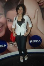Sonal Sehgal at Nivea promotional event in Malad on 30th Sept 2011 (15).JPG